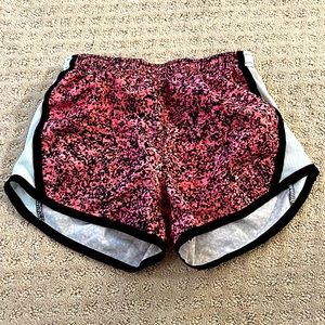 girls nike shorts